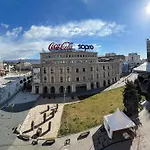 Exclusive Main Square Free Parking شقة