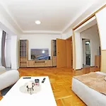 Exclusive Main Square