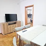 アパート Exclusive Main Square *