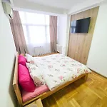 Exclusive Main Square *