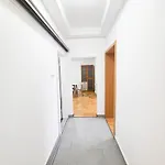 Exclusive Main Square アパート