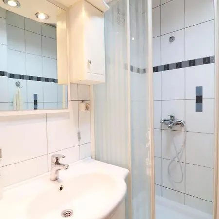 Exclusive Main Square *