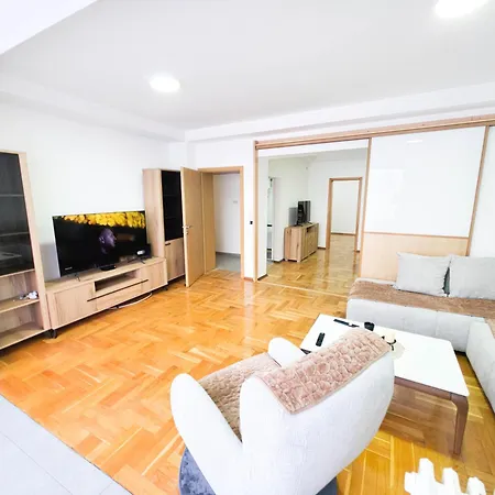 Exclusive Main Square