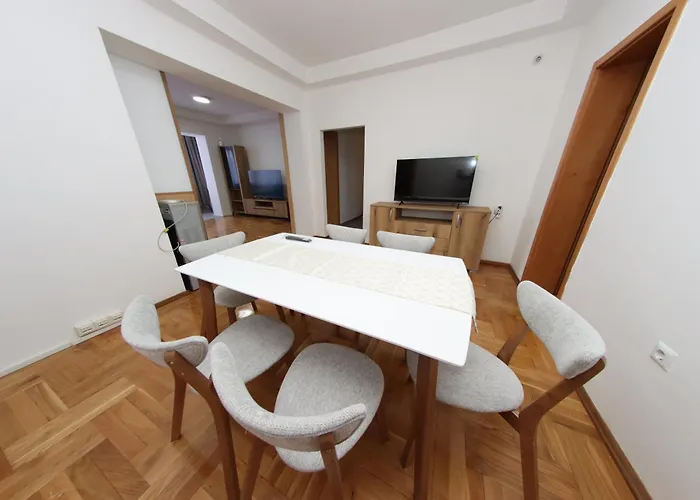 Apartment Exclusive Main Square