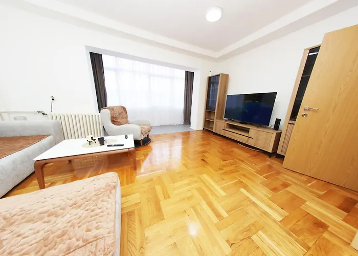 Exclusive Main Square Apartment