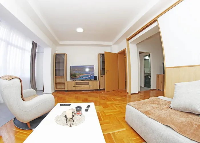 Exclusive Main Square