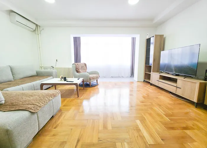 Exclusive Main Square