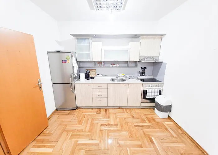 Exclusive Main Square Apartment